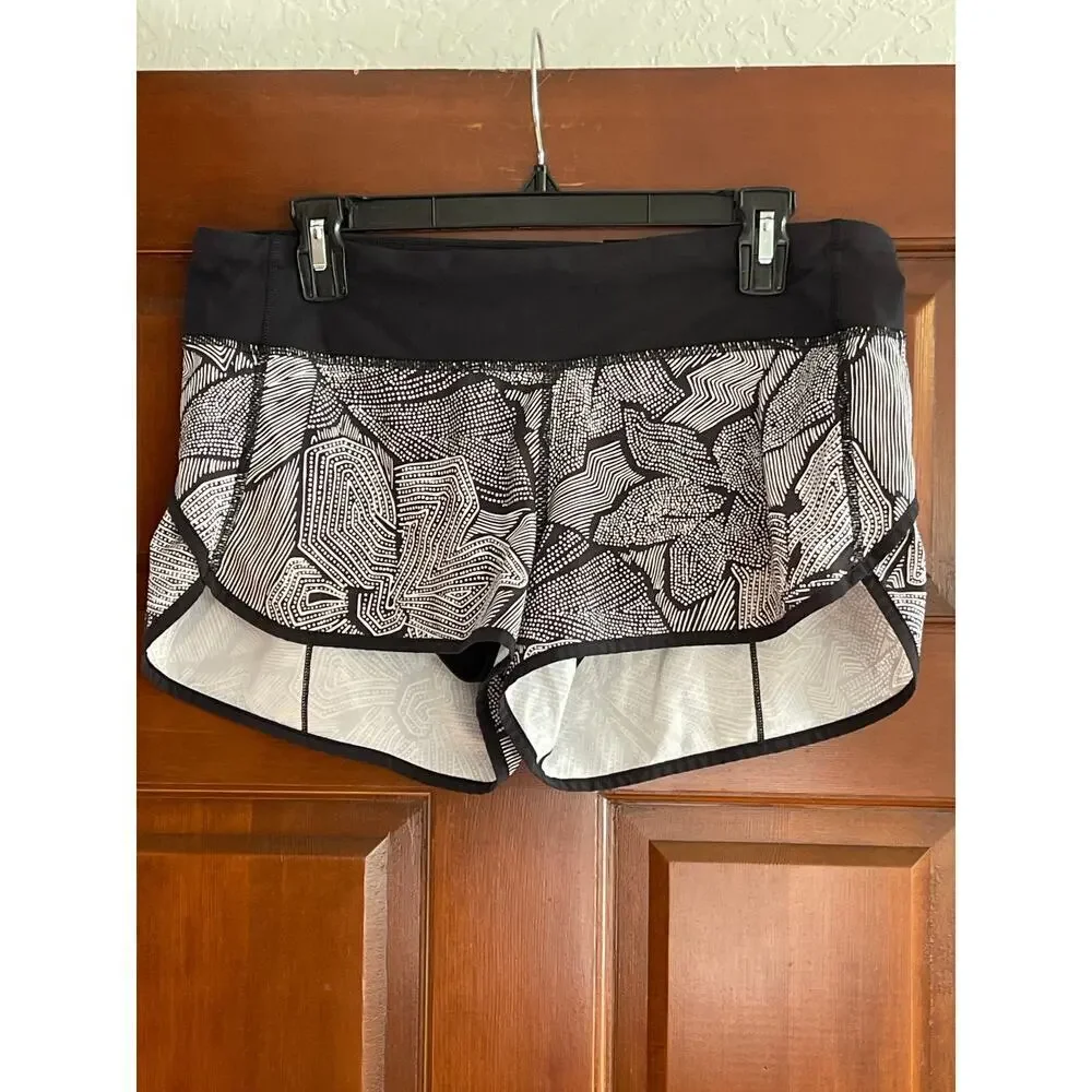 Lululemon, black and white patterned speed shorts size 8